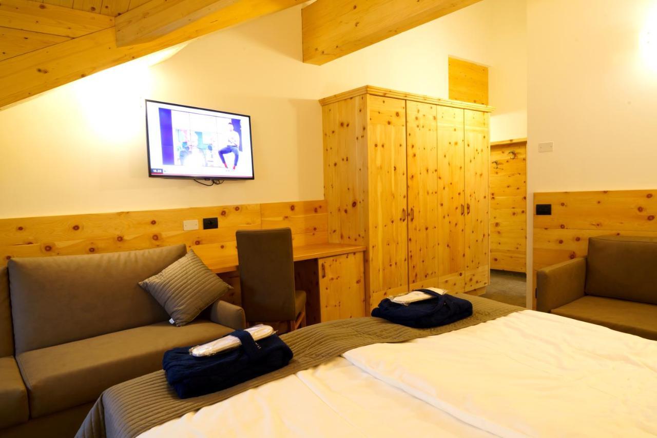 Hotel Diamant Park Campitello di Fassa Exterior foto