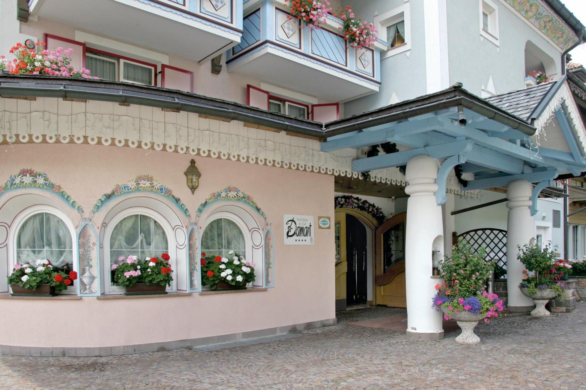 Hotel Diamant Park Campitello di Fassa Exterior foto