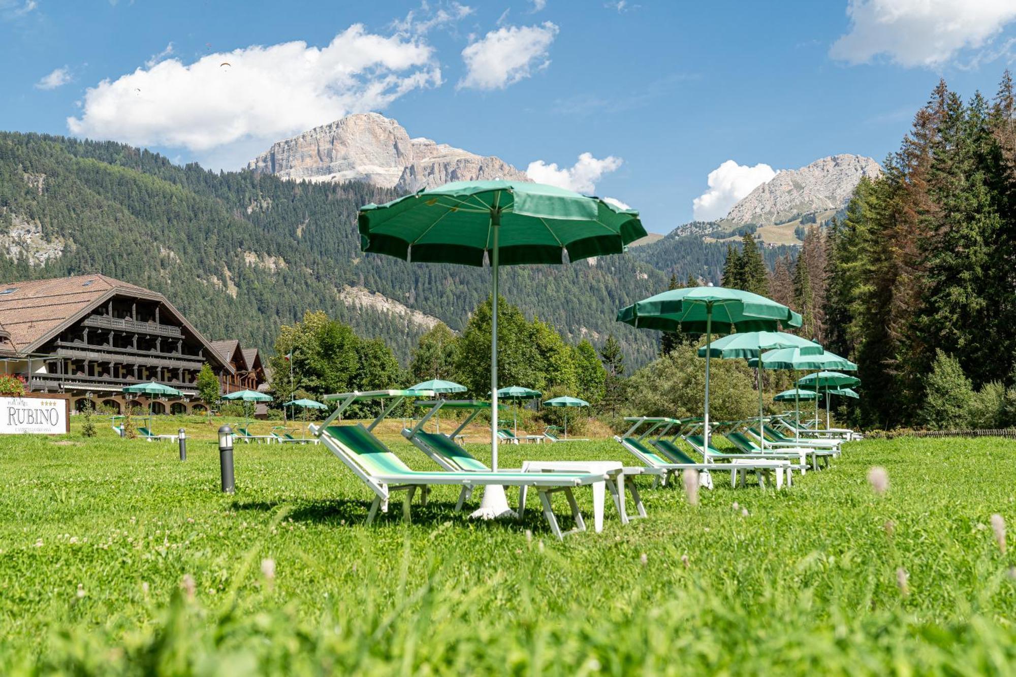 Hotel Diamant Park Campitello di Fassa Exterior foto